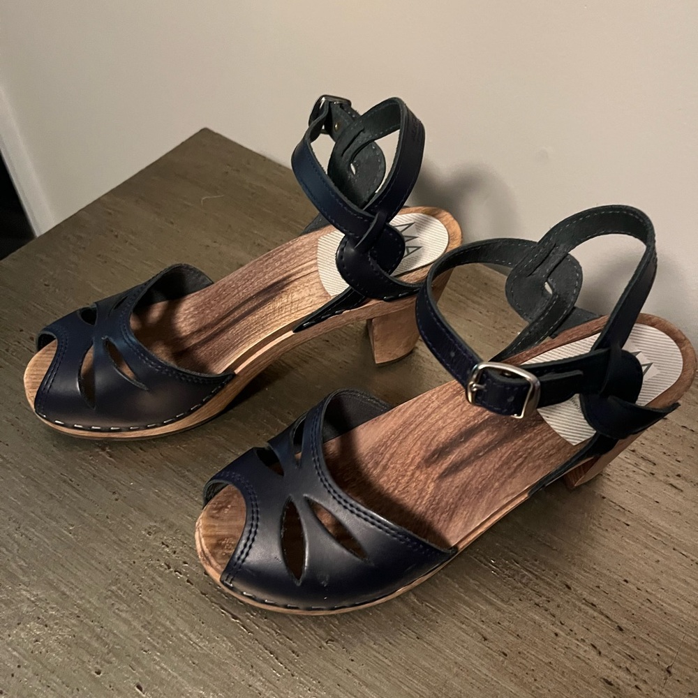 Maguba Swedish Clogs, Size 7